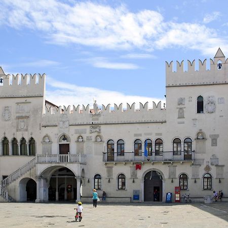 Appartamento Ap Semedela Capodistria Esterno foto