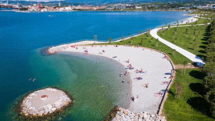 Appartamento Ap Semedela Capodistria Esterno foto